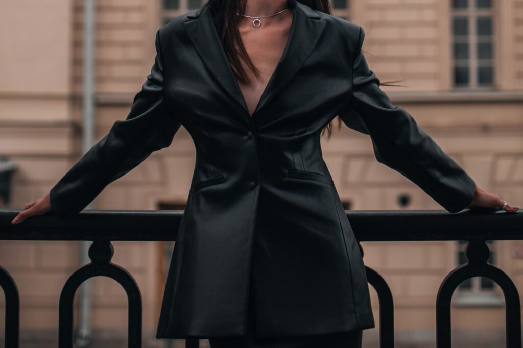 traje negro